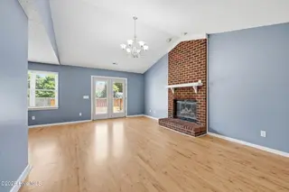 303 Plateau Drive, Greenville, NC 27858 – photo 6: 17-web-or-mls-IMG_2592