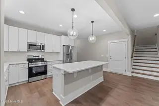 81 Lamplighter Village Drive, Pinehurst, NC 28374 – photo 7: 5-web-or-mls-DSC08730