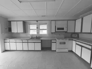 110 Morris Drive, Atlantic, NC 28511 — 3-bedroom home, Atlantic, NC, photo 9 of 17: 110 Morris Dr
