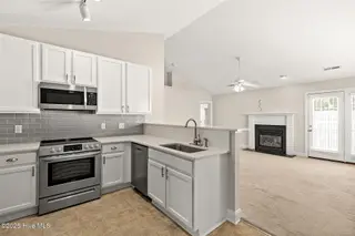 4024 Rounding Bend Lane, Wilmington, NC 28412 – photo 10: RoundingBend4024-4kitShaneL33A0176-CR2