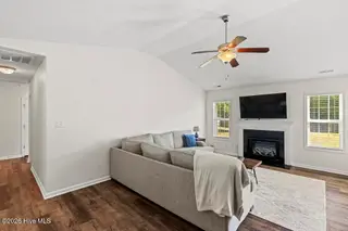 212 Marsh Haven Drive, Sneads Ferry, NC 28460 – photo 6