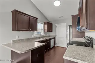 279 Merin Height Road, Jacksonville, NC 28546 – photo 15: 16