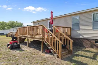 115 Brandy Avenue, La Grange, NC 28551 – photo 4: 5T5A8401