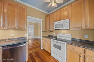 1614 Spencer Avenue, New Bern, NC 28560 – photo 21: 19-web-or-mls-0C0A7047