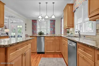 853 Gull Point Road, Wilmington, NC 28405 — 4-bedroom home in Landfall, Wilmington, NC, photo 21 of 52: 022_img_7562_147