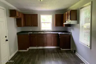 857 Pasteur Street, New Bern, NC 28560 – photo 11: Barnes.11