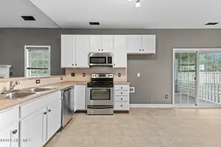 221 Silver Hills Drive, Jacksonville, NC 28546 – photo 13: silver-13