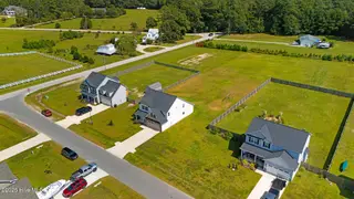 107 Peletier Shores Drive, Peletier, NC 28584 – photo 9: Gorgeous home in Peletier Shores