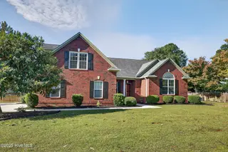 123 Scrub Oaks Drive, Hampstead, NC 28443 – photo 4: 123ScrubOaksDrive-3