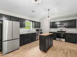 116 Sweetwater Drive, Jacksonville, NC 28540 – photo 14: a02a0060