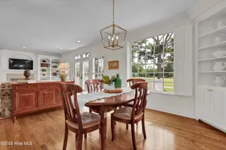 2240 Deepwood Drive, Wilmington, NC 28405 — 6-bedroom home in Landfall, Wilmington, NC, photo 20 of 77: 020_img_8705_984