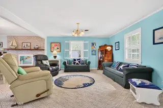 2910 Canal Cove Road, Lake Waccamaw, NC 28450 – photo 4: KahunaPhoto.com-13