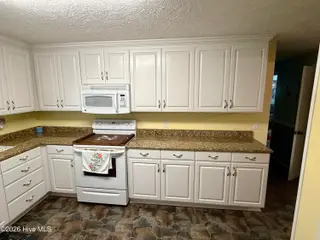 209 Nancy Street, Lake Waccamaw, NC 28450 – photo 15: IMG_6560
