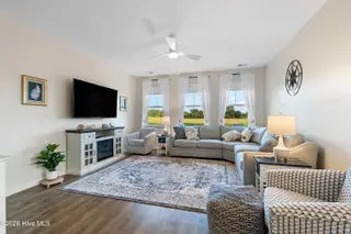 580 Slippery Rock Way, Calabash, NC 28467 — 3-bedroom home in The Farm, Calabash, NC, photo 21 of 46: Living Room