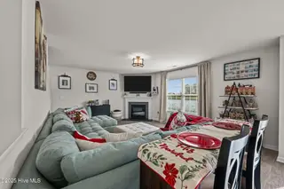 600 Lake Tyler Drive, New Bern, NC 28560 – photo 13: 29-web-or-mls-DSC_1382