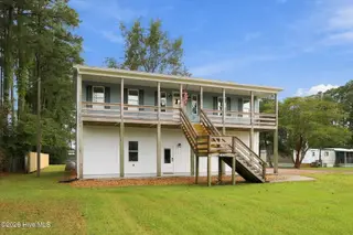 402 Gillikin Road, Beaufort, NC 28516 – photo 2: 2-web-or-mls-IMG_3545