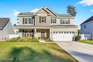 457 Jasmine Way, Burgaw, NC 28425 – photo 2: 20251017153447869093000000-o