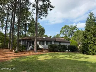 120 Sandham Court, Seven Lakes, NC 27376 – photo 5: Side yard