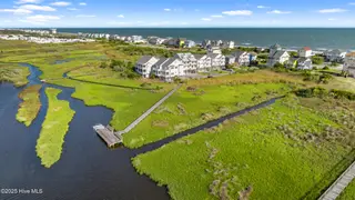 114 Sea Oaks Court, North Topsail Beach, NC 28460 – photo 4: 47_dji_20251003162339_0132_d