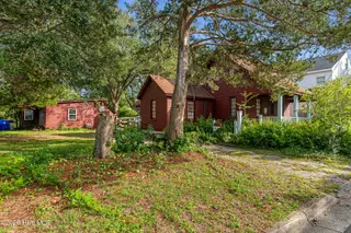 302 Moore Street, Beaufort, NC 28516 – photo 3: 302 Moore St