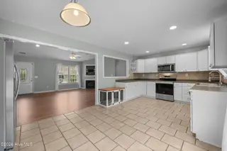 613 Hollywood Boulevard, Havelock, NC 28532 – photo 13: 25-web-or-mls-DSC_7134
