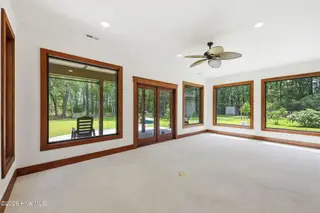 307 Crows Nest Road, Beaufort, NC 28516 — 2-bedroom home in Crows Nest Est, Beaufort, NC, photo 6 of 50: 36-web-or-mls-307 Crows Nest Rd 057