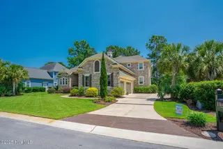 558 Westchester Place SW, Ocean Isle Beach, NC 28469 – photo 5: 558 Westchester Pl SW Ocean-large-002-04
