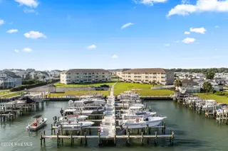 650 Cedar Point Boulevard B25, Cedar Point, NC 28584 – photo 22: 31