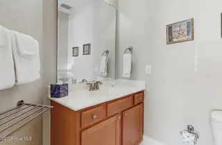 2537 St James Drive SE 1006, Southport, NC 28461 — 3-bedroom condo in St James, Southport, NC, photo 12 of 15: 12_beyc6aab4c054ca31