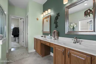 1013 Meadowlands Trail NW, Calabash, NC 28467 – photo 19: Ensuite Bathroom