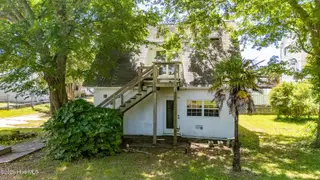 1105 Evans Street, Morehead City, NC 28557 – photo 22: Garage/Studio Apt View