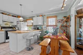 1112 Shepard Street, Morehead City, NC 28557 – photo 9: Kitchen/Dining Area
