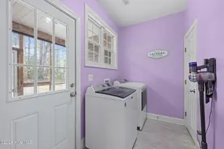 126 Meadow View Drive, New Bern, NC 28562 – photo 9: Laundry Room
