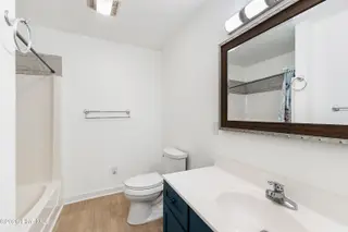 102 Sandpiper Lane, Indian Beach, NC 28512 – photo 23: Bathroom 2