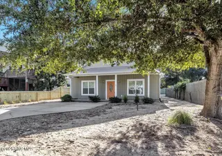 102 NW 4th Street, Oak Island, NC 28465 – photo 4