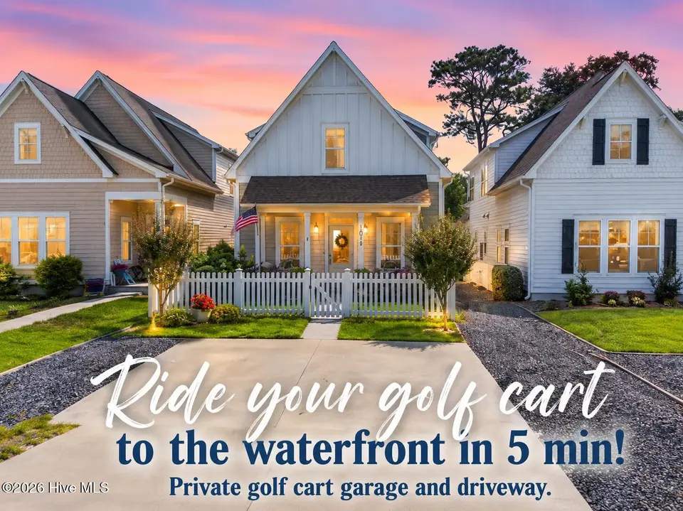 1018 N Caswell Avenue, Southport, NC 28461 – photo 1 of 69
