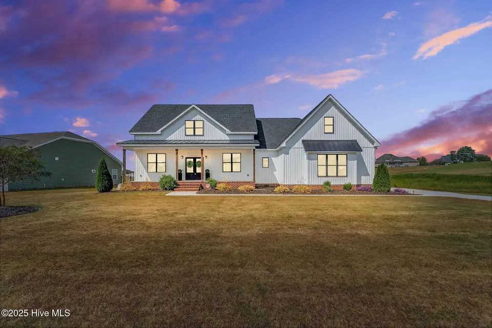 121 Masters Way, Goldsboro, NC 27530 – photo 1 of 1: 1-web-or-mls-051_DSC03400-D2D