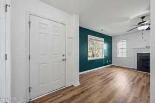 719 Savannah Drive, Jacksonville, NC 28546 – photo 9: 25-web-or-mls-_RAD9533