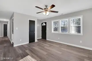 302 Shamrock Drive, Jacksonville, NC 28540 – photo 6: 20240116144247719275000000-o