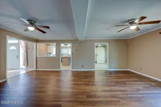 216 Plantation Drive, New Bern, NC 28562 – photo 6: LR