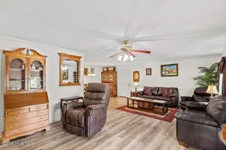 2828 Easy Street, Newport, NC 28570 – photo 11: Living Room (C)