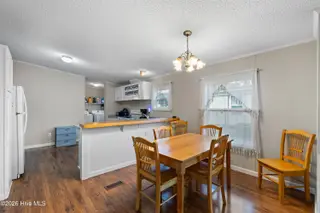 1109 Nautical Lane SW, Calabash, NC 28467 — 4-bedroom manufactured home in Village At Calabash, Calabash, NC, photo 7 of 34: Dining/kitchen