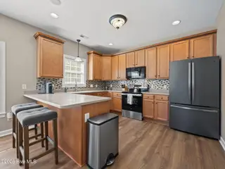301 Savannah Drive, Jacksonville, NC 28540 – photo 16: 17-web-or-mls-301 Savannah Dr. 36