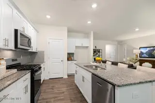 3042 Bayview Drive, Vass, NC 28394 – photo 11: Kitchen