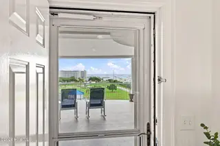 1550 Salter Path Road 405, Indian Beach, NC 28512 – photo 2: 27-web-or-mls-590A9590