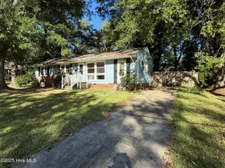 809 River Street, Jacksonville, NC 28540 – photo 7: Photo Oct 21 2025, 10 23 06 AM