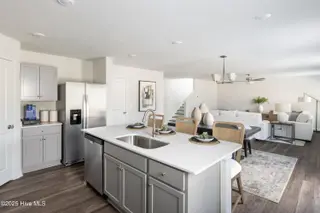 618 S Squires Run Lane, Richlands, NC 28574 – photo 13: Kitchen