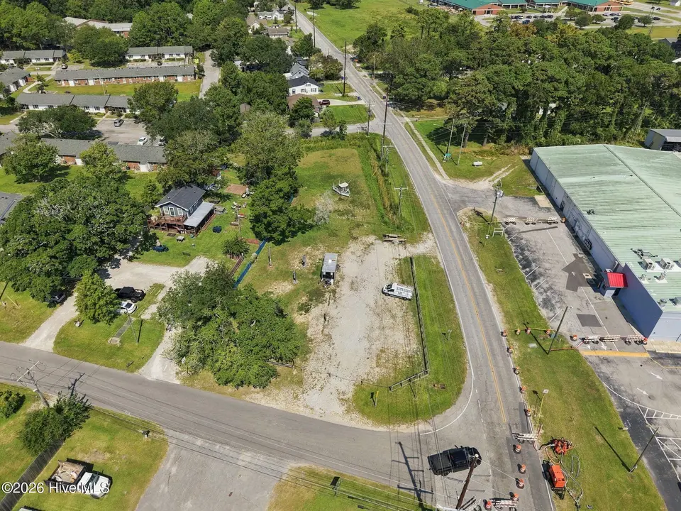 151 N Highway 101, Beaufort, NC 28516 – photo 1 of 4: 2-web-or-mls-DJI_20260918121251_0186_D