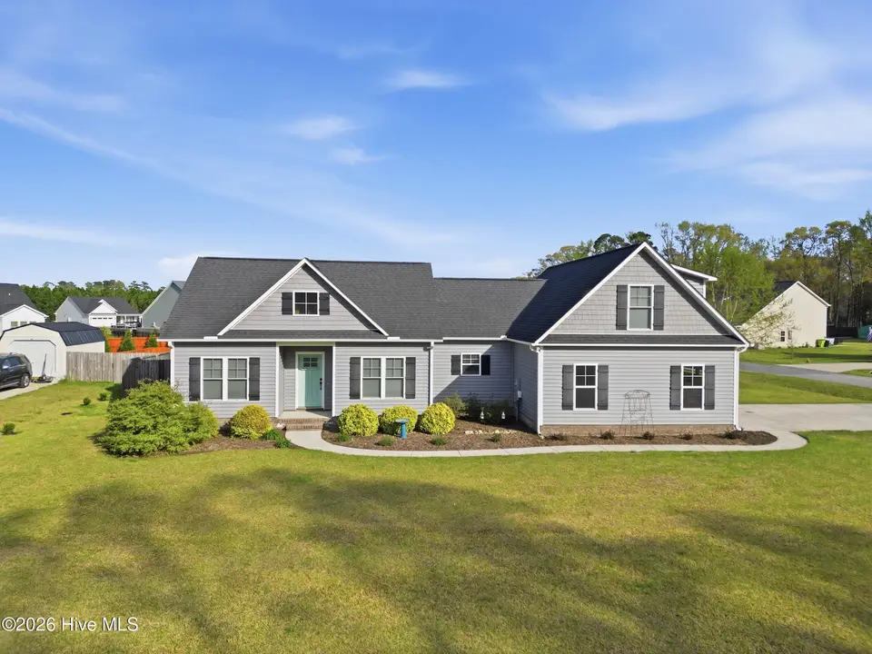128 Tupelo Trail, New Bern, NC 28562 – photo 1 of 57: 128 Tupelo Trail, New Bern, NC 28562