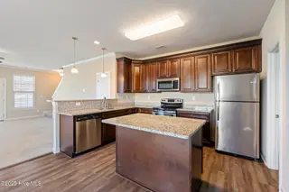 202 Spinnaker Street A, Elizabeth City, NC 27909 – photo 4: 4-web-or-mls-202-spinnaker-st-a